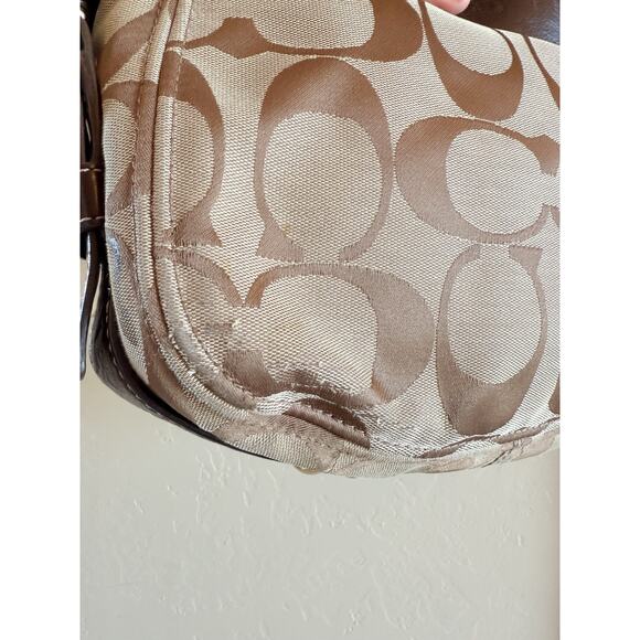 Vintage Coach Zoe Hobo Bag with Box/Dust Bag Brown Leather Chunky Brass Hardware - Picture 9 of 16